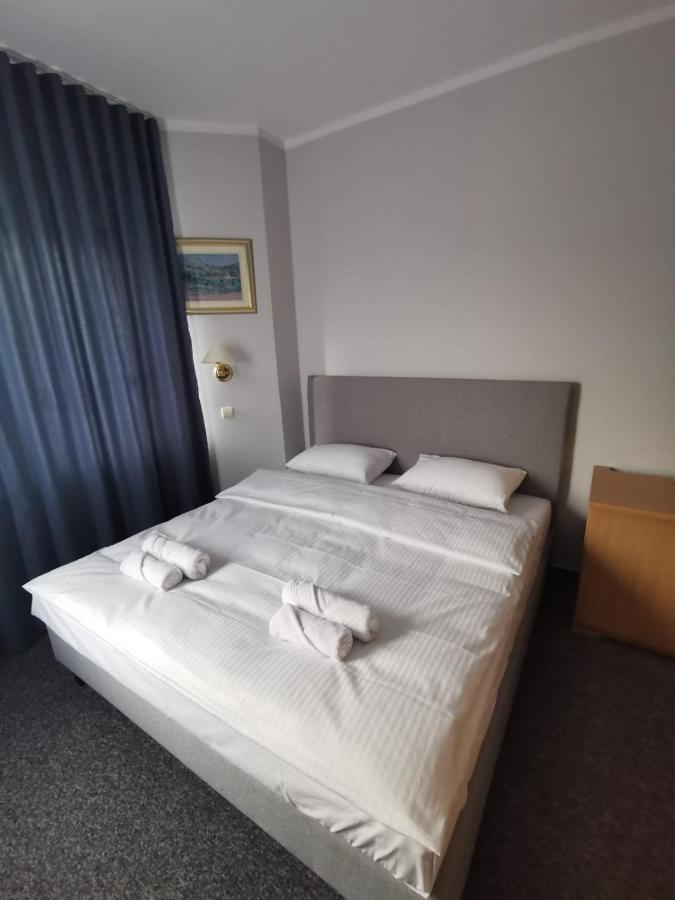 Lezzet B&B Pokoj Goscinny & Turkishrestaurant Варшава Экстерьер фото