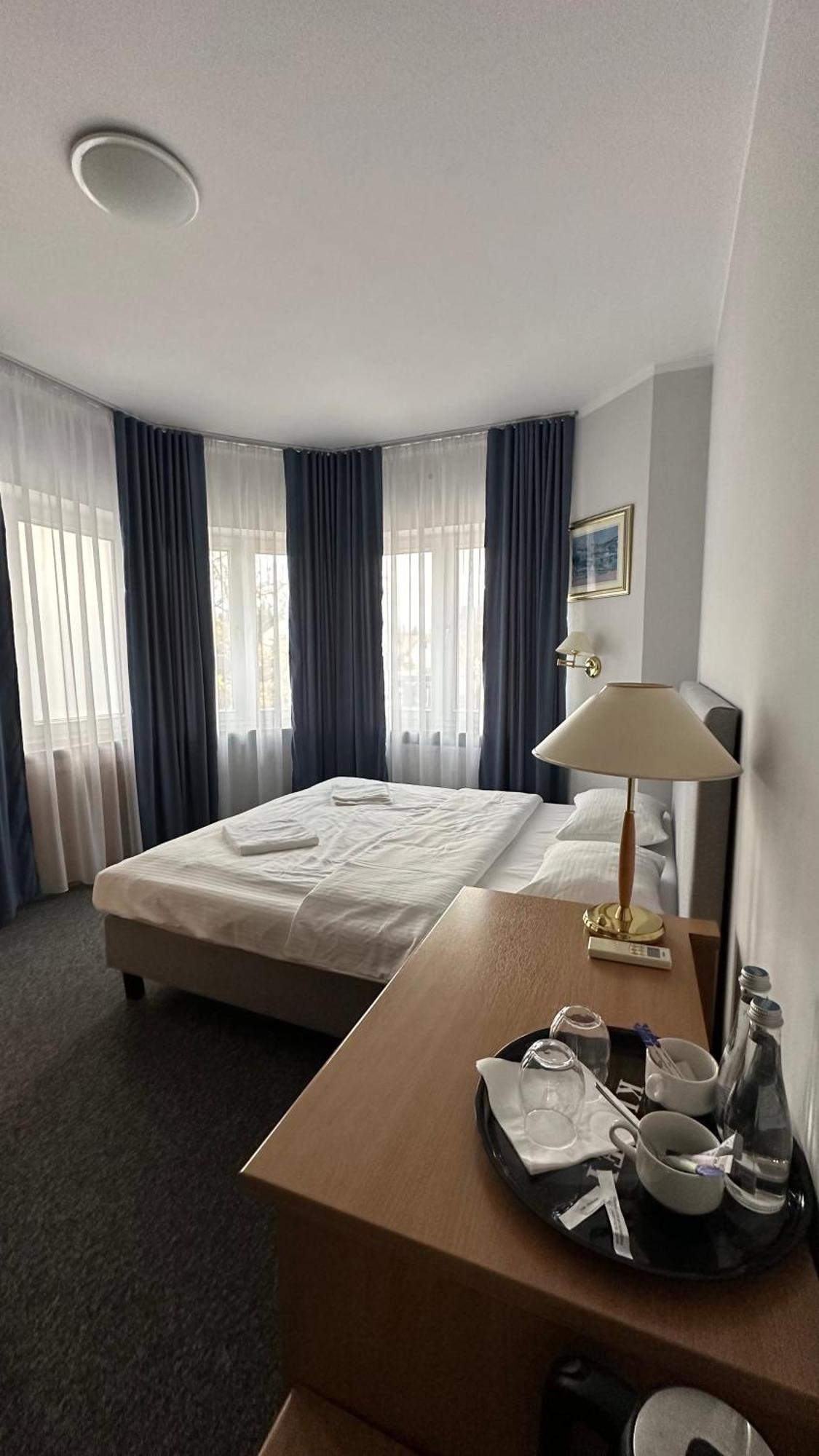 Lezzet B&B Pokoj Goscinny & Turkishrestaurant Варшава Экстерьер фото